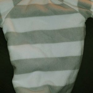 Old Navy Other - 3-6 mo. Old Navy bear warm wear Old Navy Other - 3-6 mo. Old Navy bear warm wear